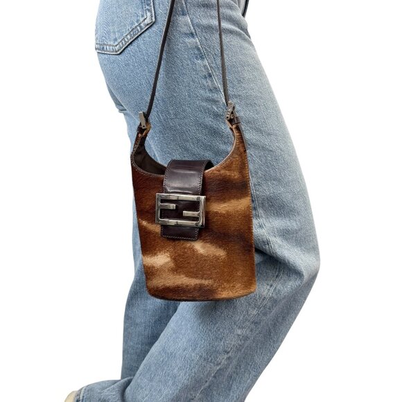 FENDI Vintage FF Pony Calf Hair Mamma Baguette Tote Hobo Mini Bag Brown [106218] - Picture 3 of 16